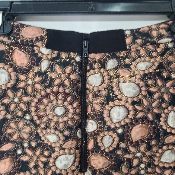 Alice & Olivia Embroidered Floral Quilted Mini Brown Neutral Skirt Size 29 - Picture 6 of 7